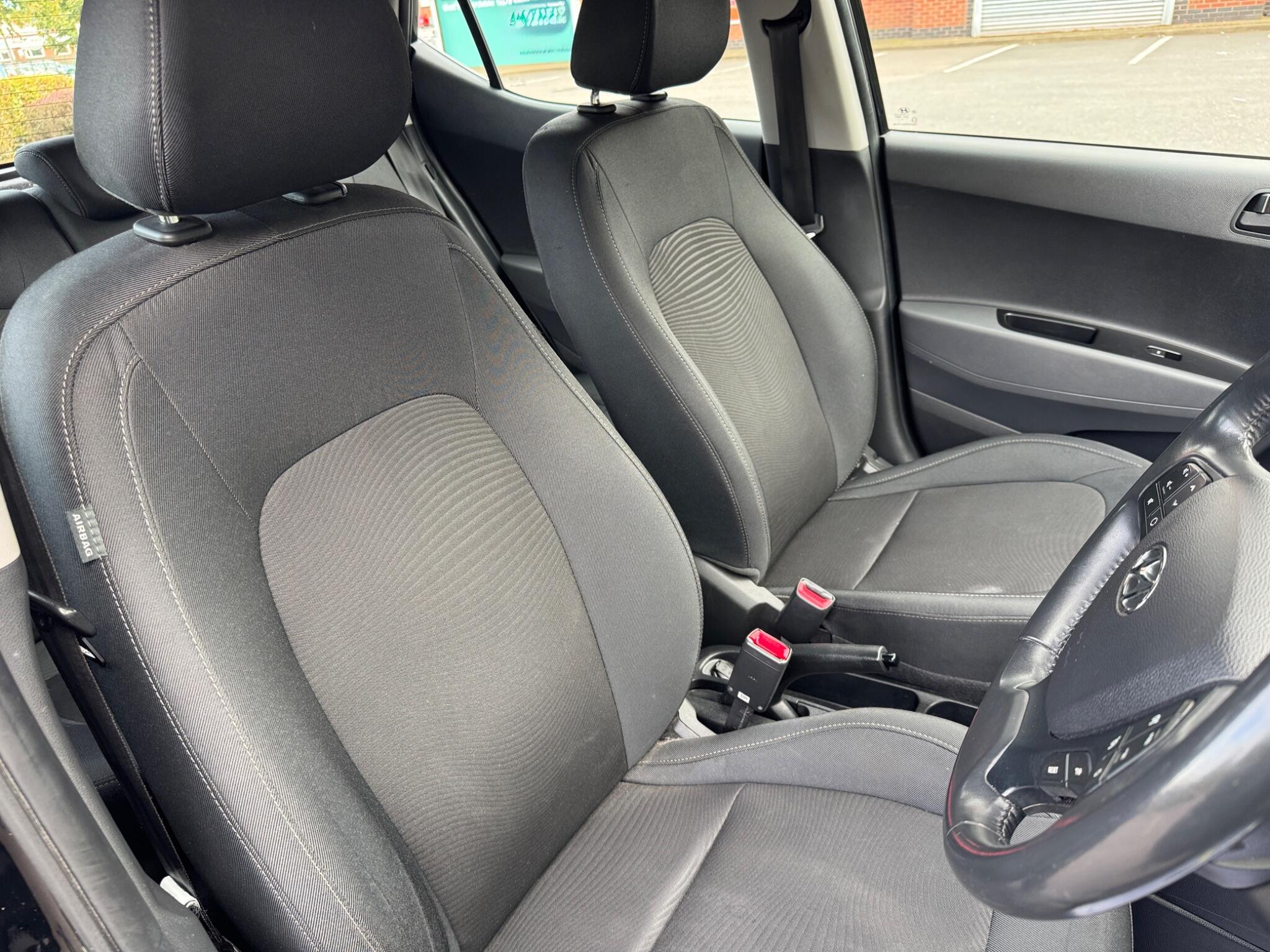 Hyundai I10 view 24