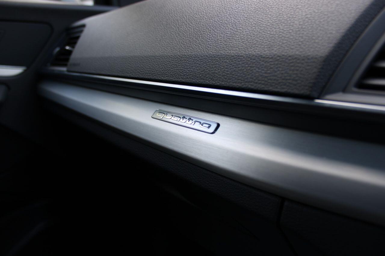 Audi SQ5 view 37