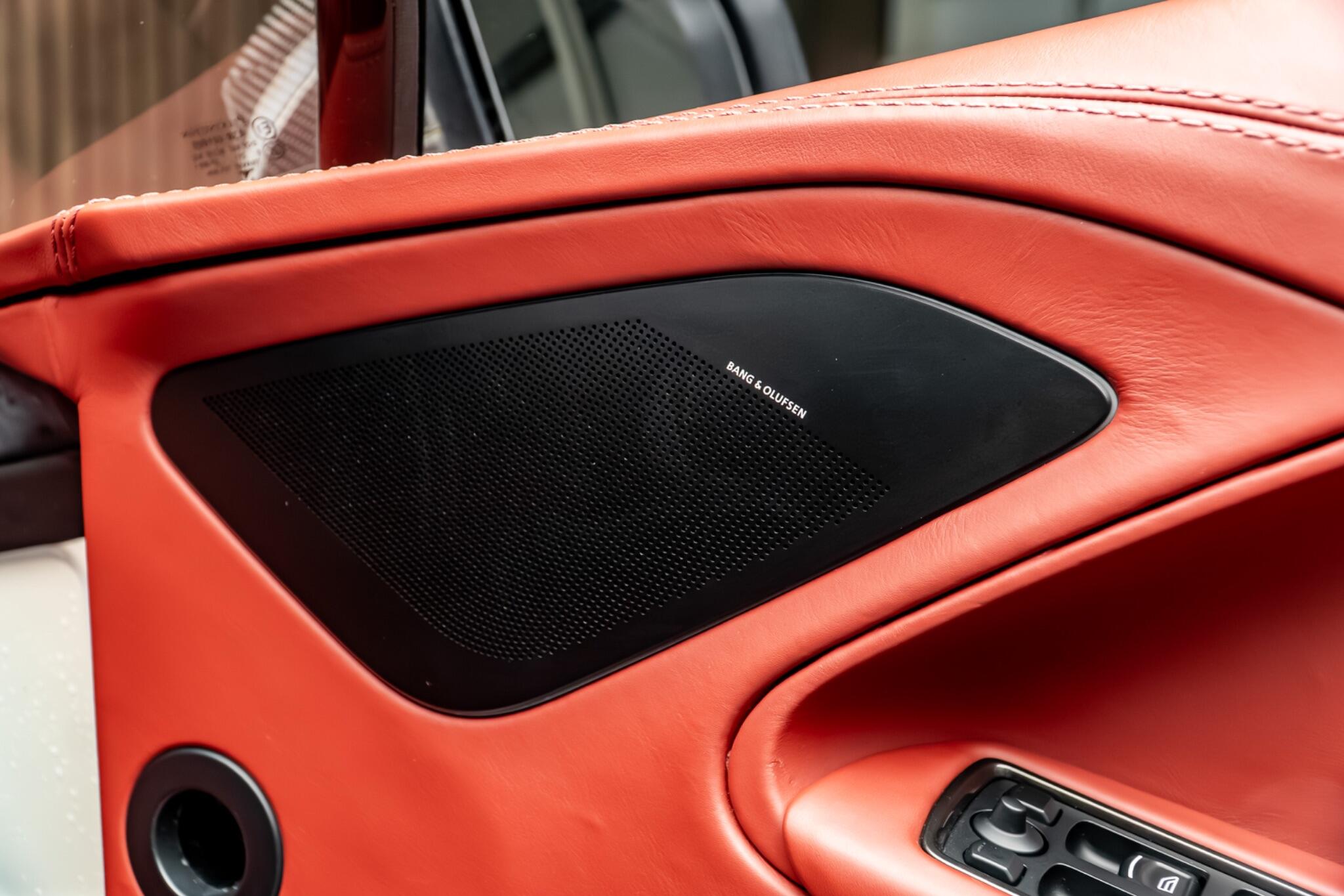 Aston Martin Vanquish view 39