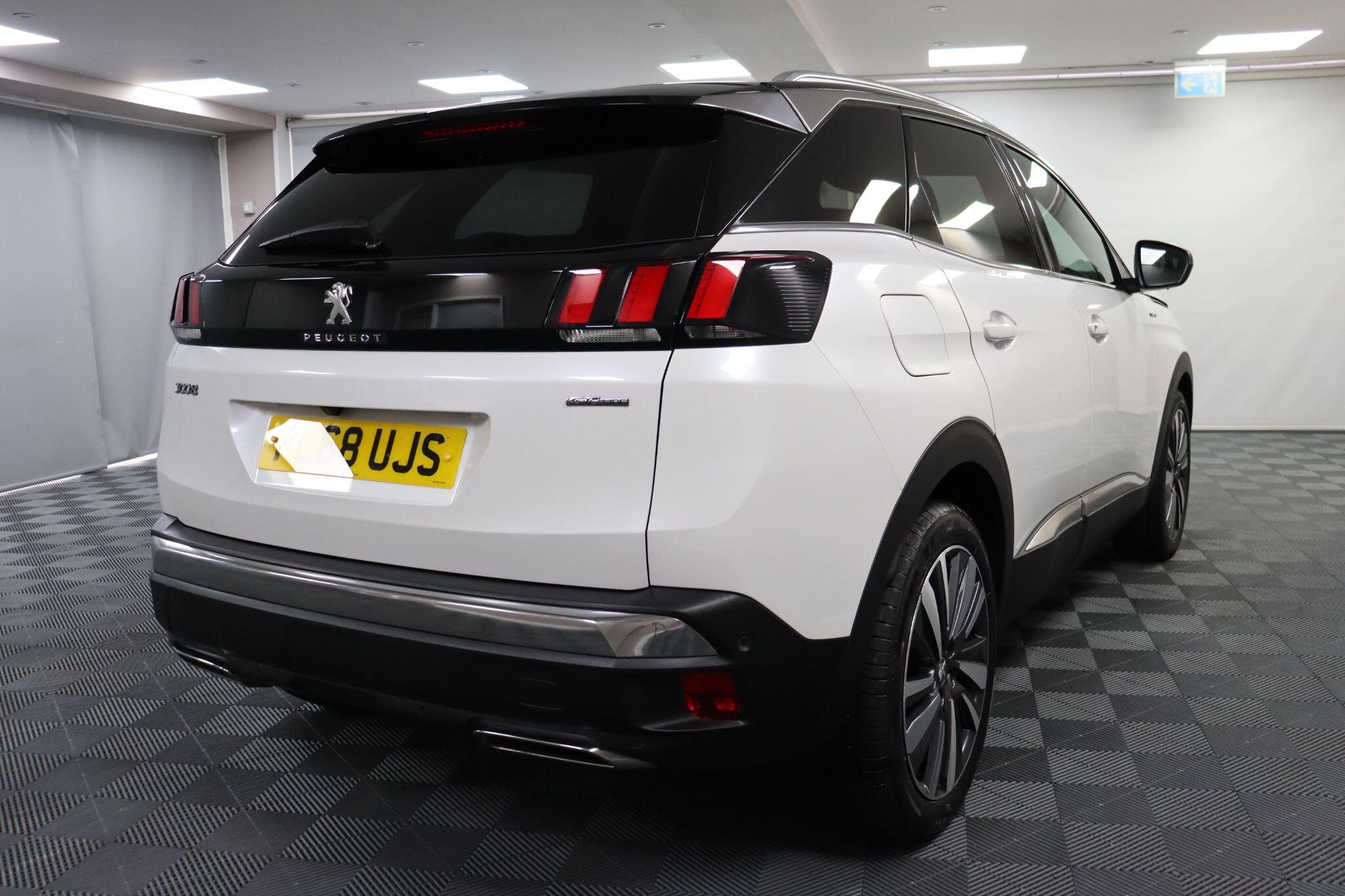 Peugeot 3008 view 11