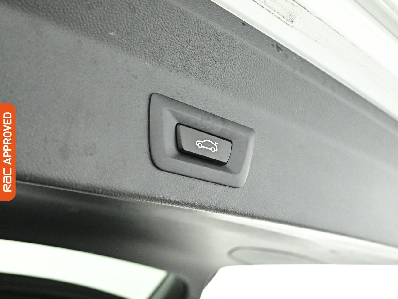 BMW Ix3 view 28