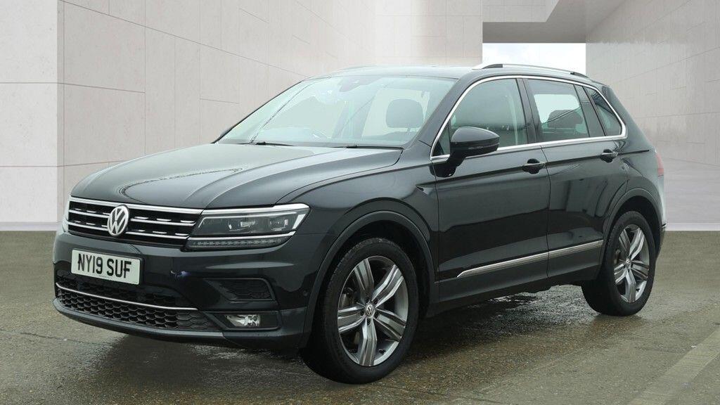Volkswagen Tiguan main image