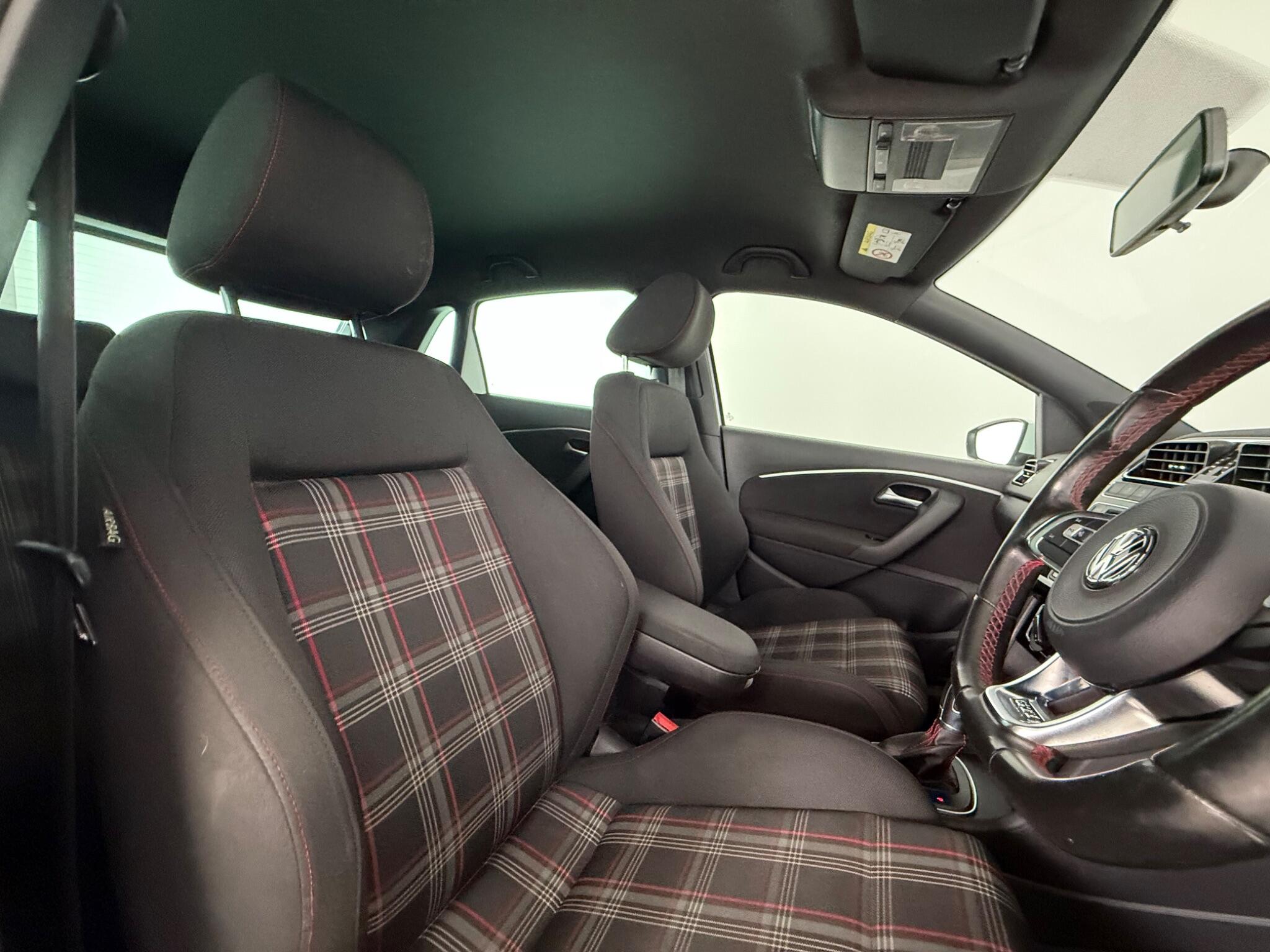 Volkswagen Polo view 24