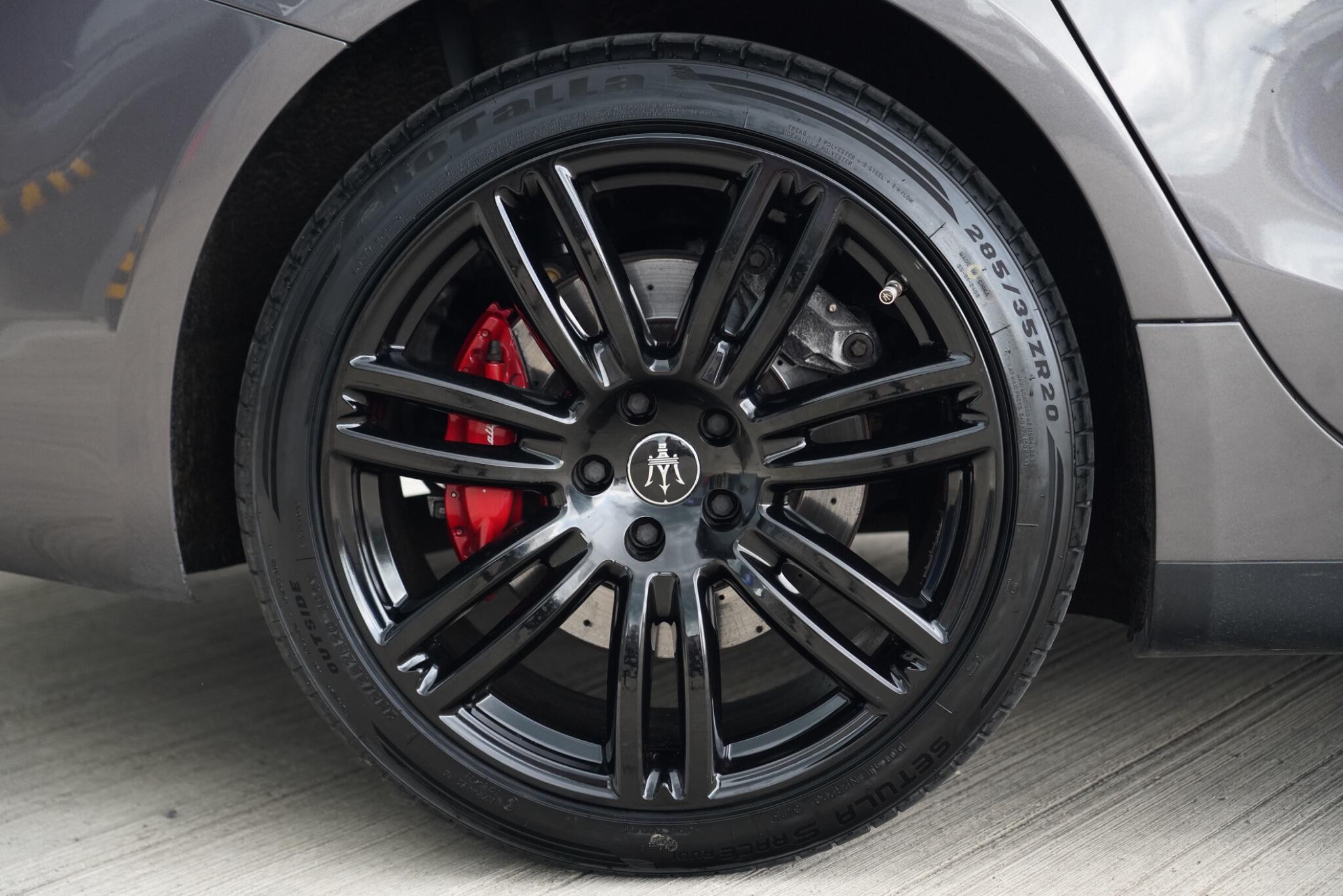 Maserati Ghibli view 18