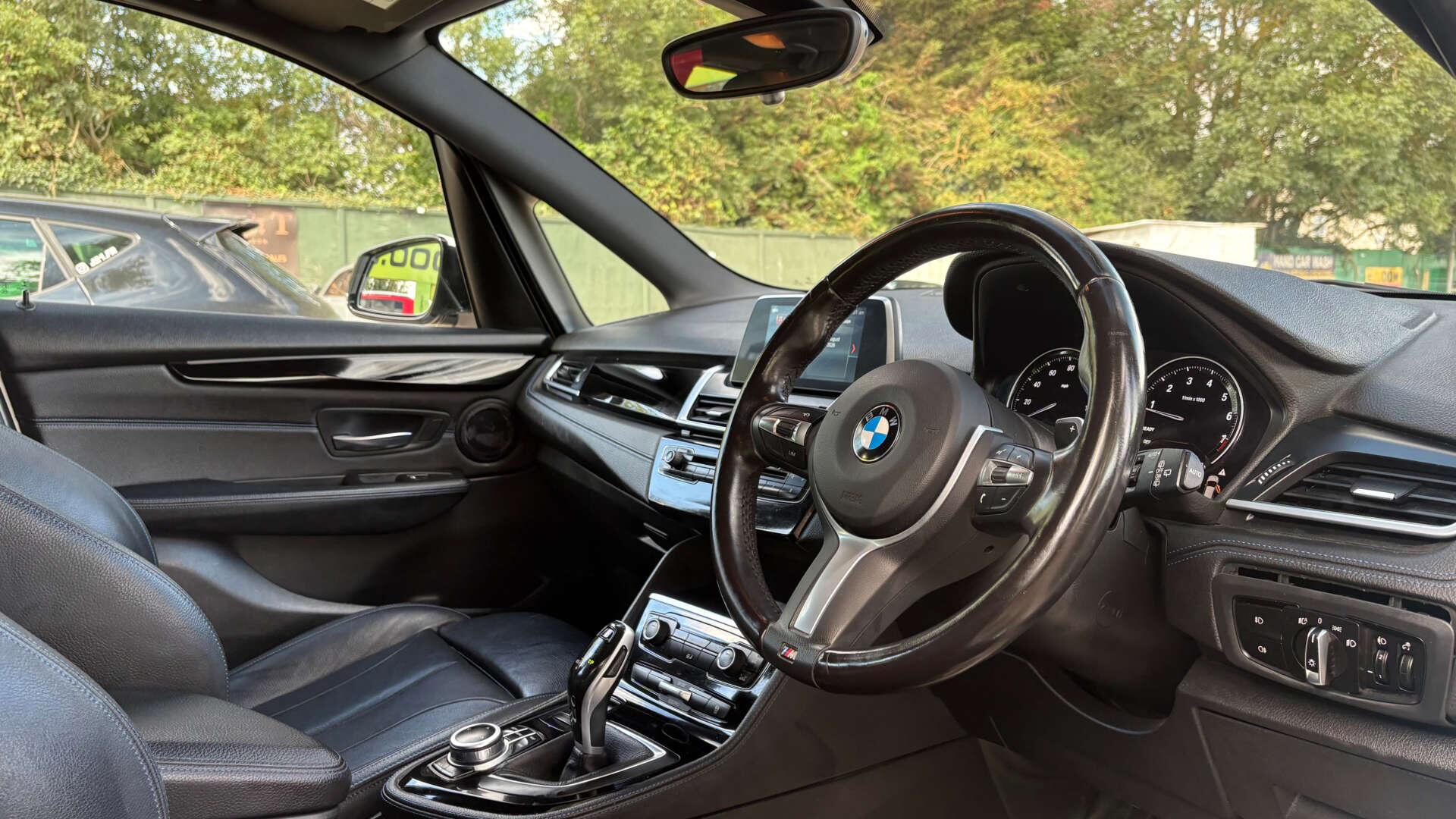 BMW 2 Series view 7