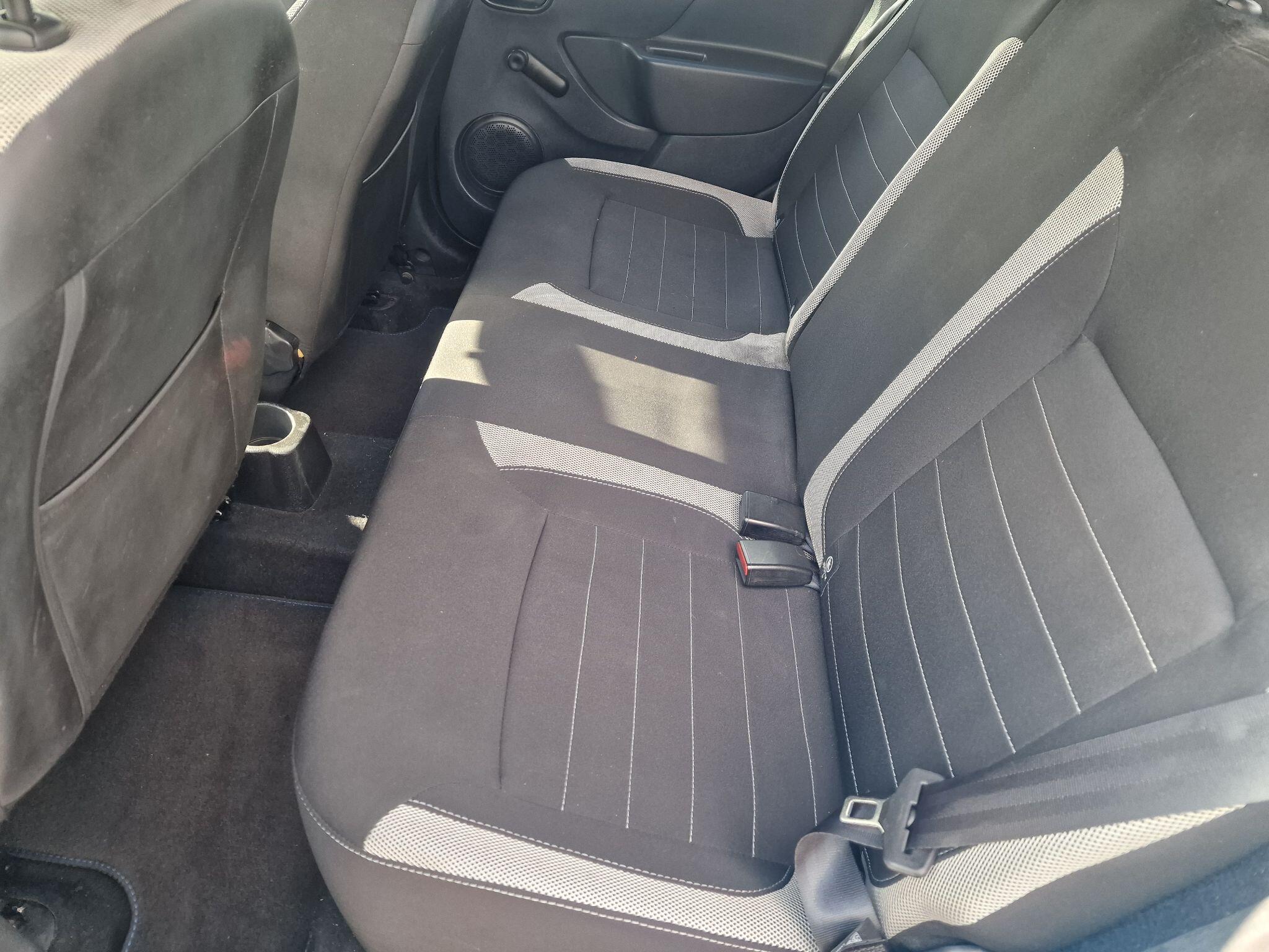 Dacia Sandero view 25