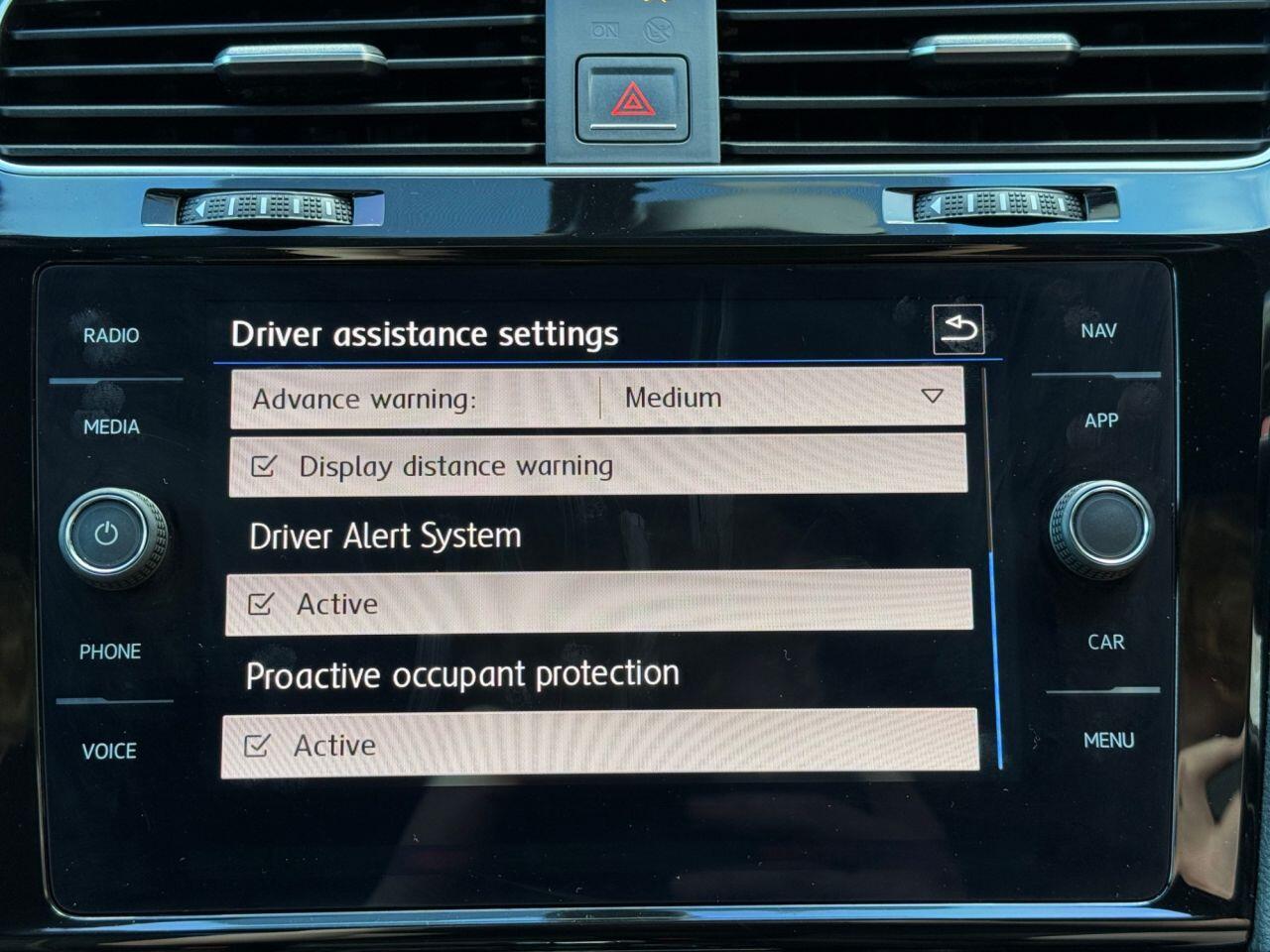 Volkswagen Golf view 29