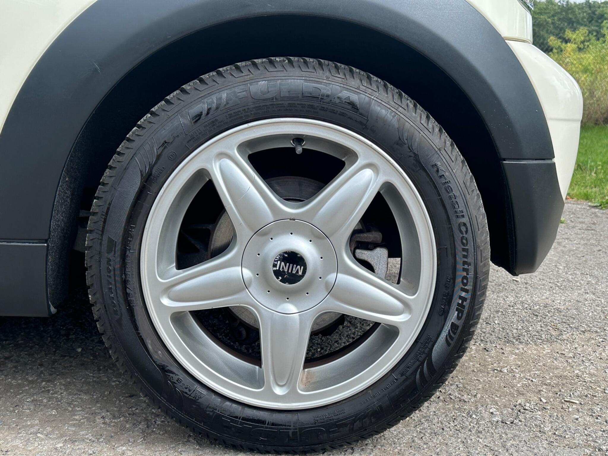 Mini Hatch view 41