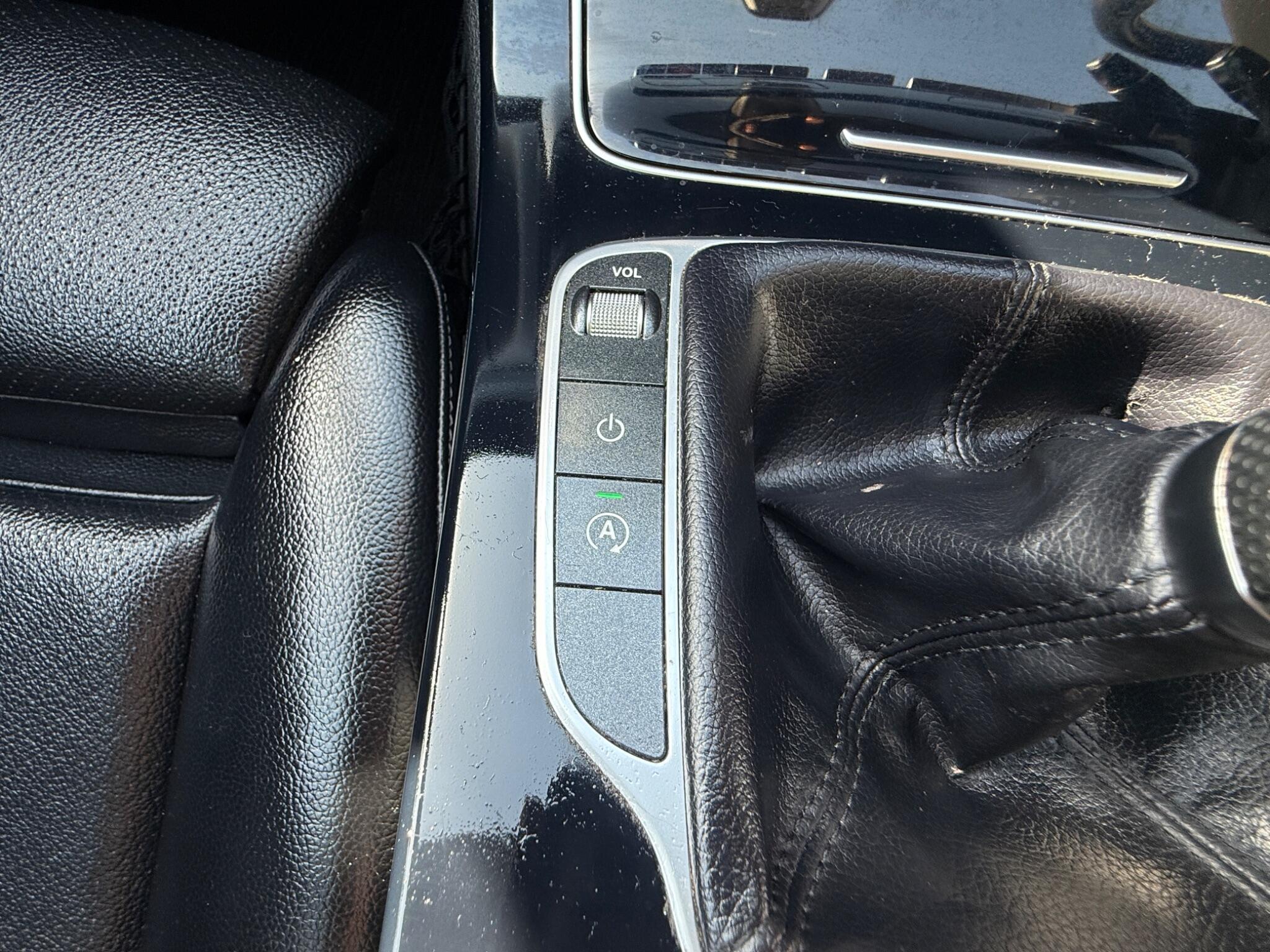 2017 Mercedes-Benz C Class image 23
