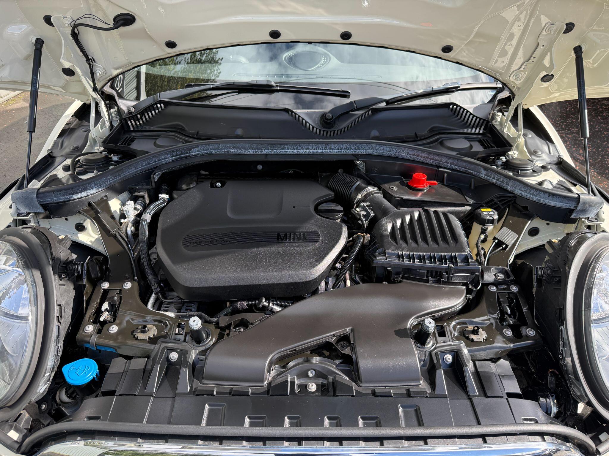 Mini Clubman view 41
