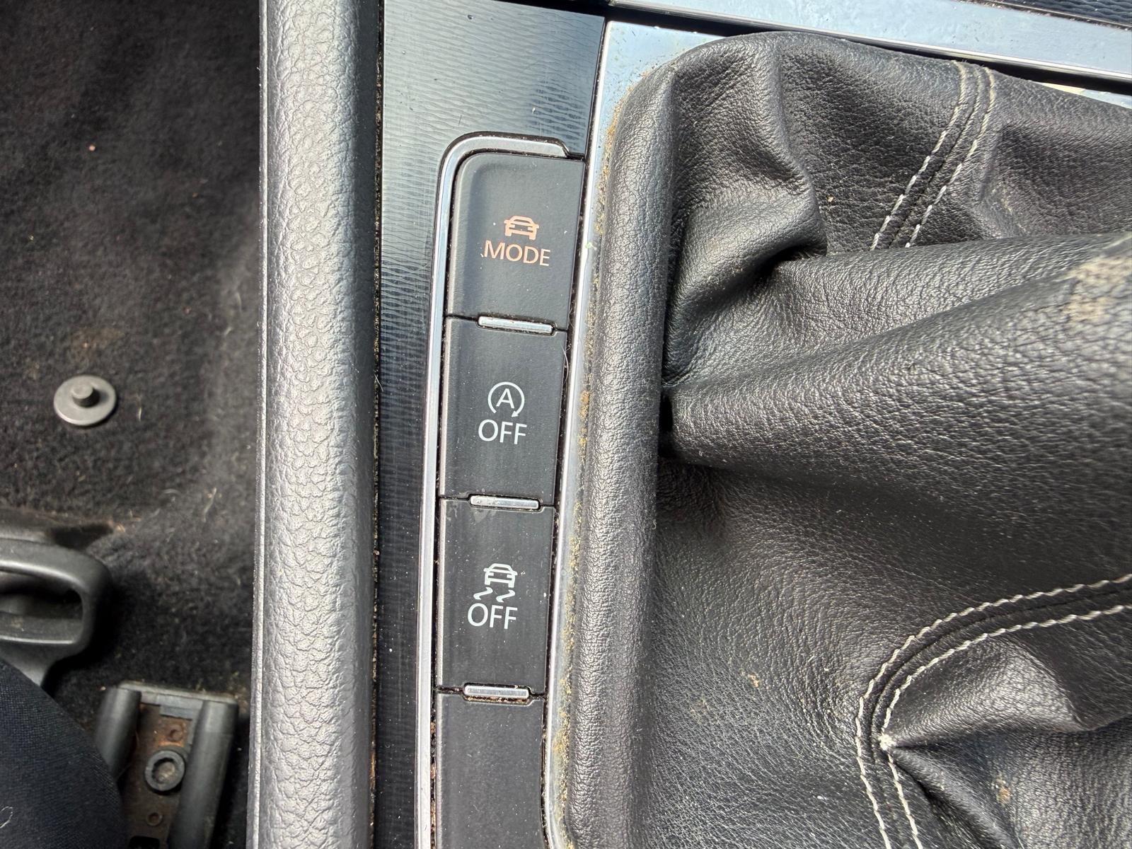 Volkswagen Golf view 22