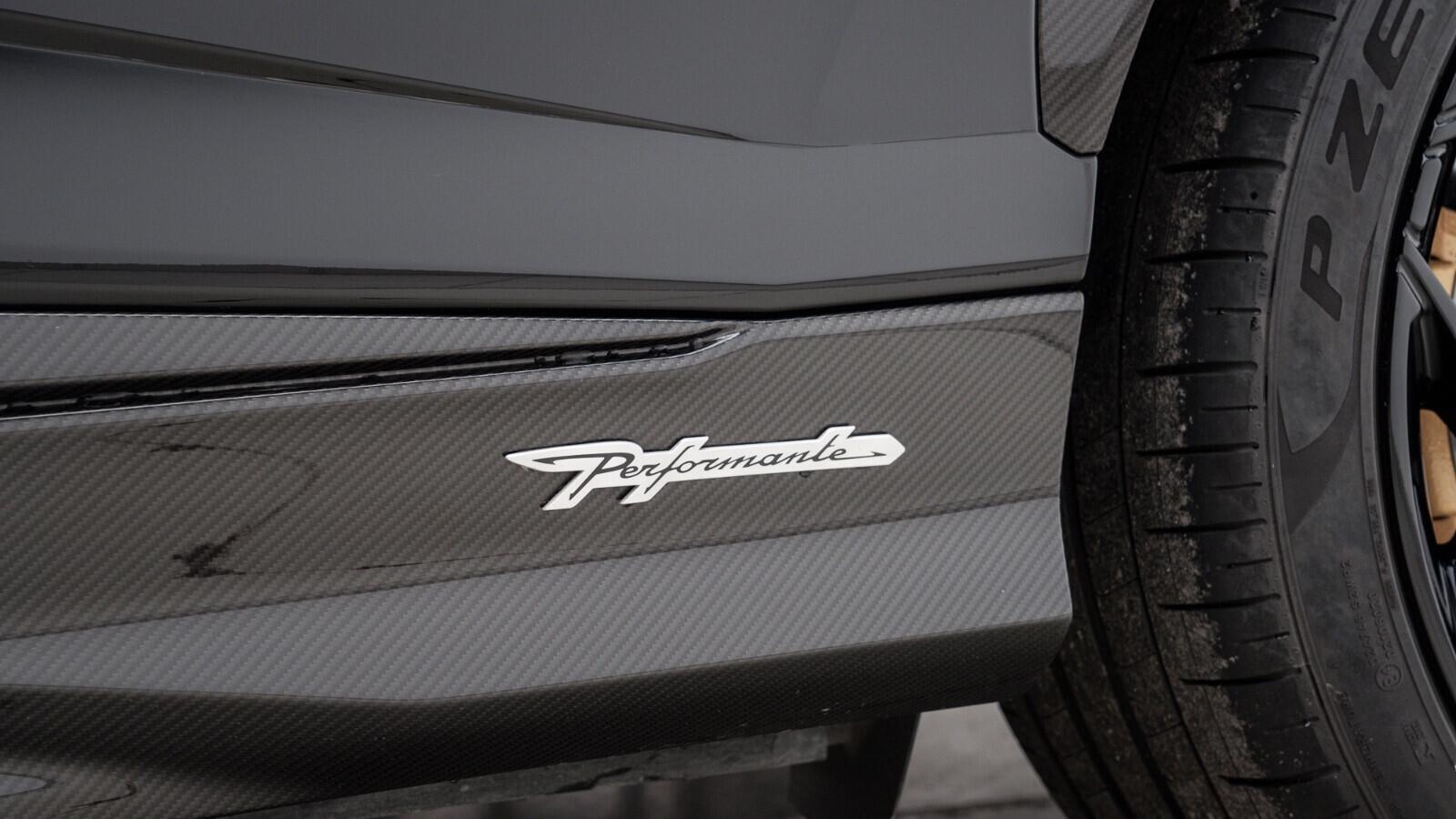Lamborghini Urus view 49