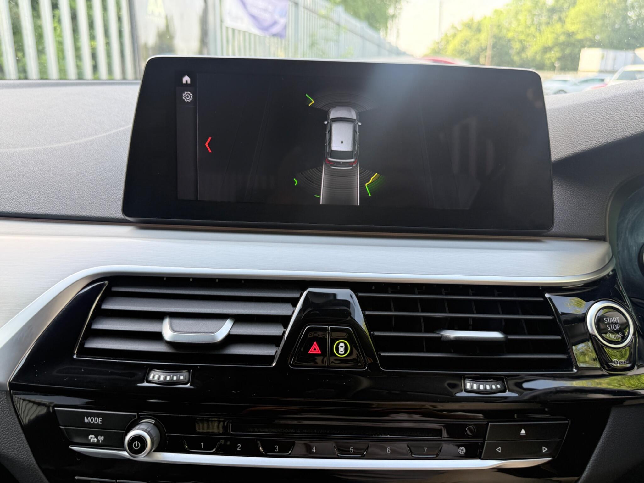 2017 BMW 5 Series image 40