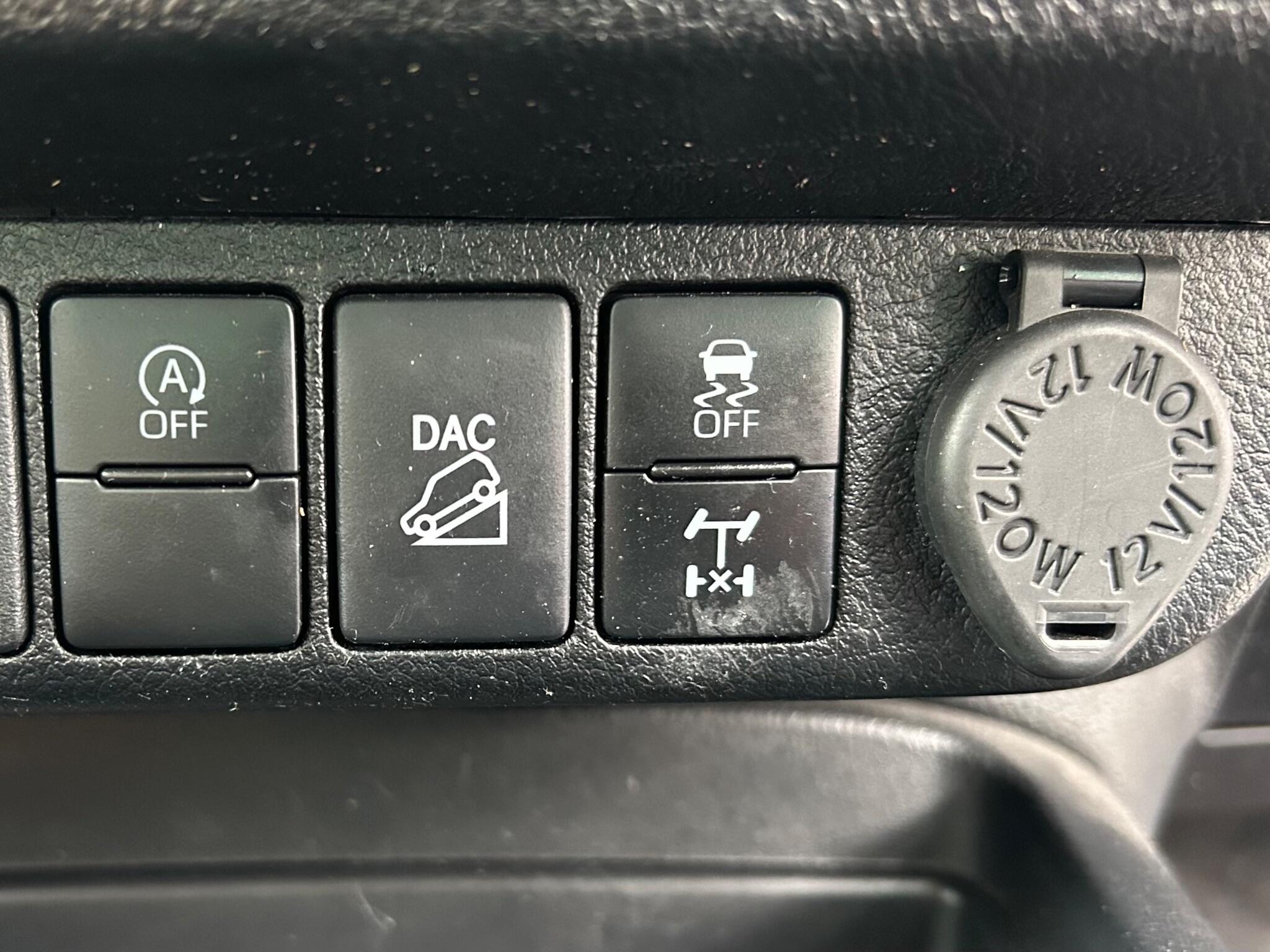 Toyota Hilux view 43