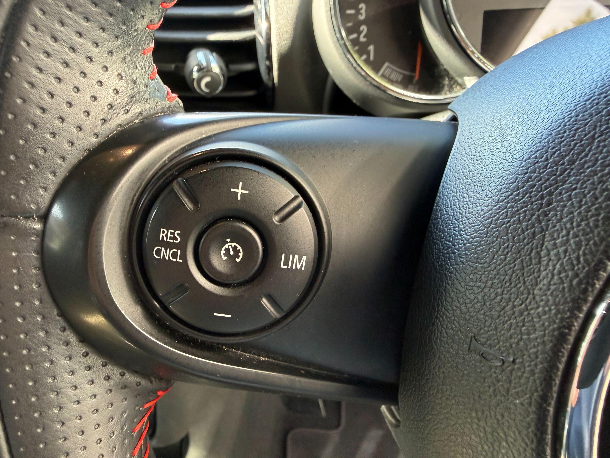Mini Clubman view 34