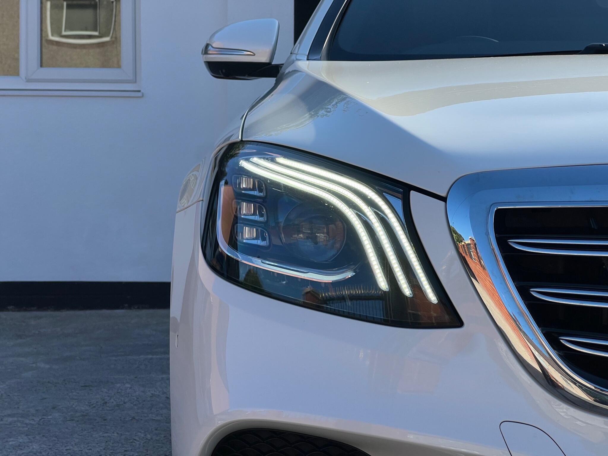 Mercedes-Benz S-Class view 26