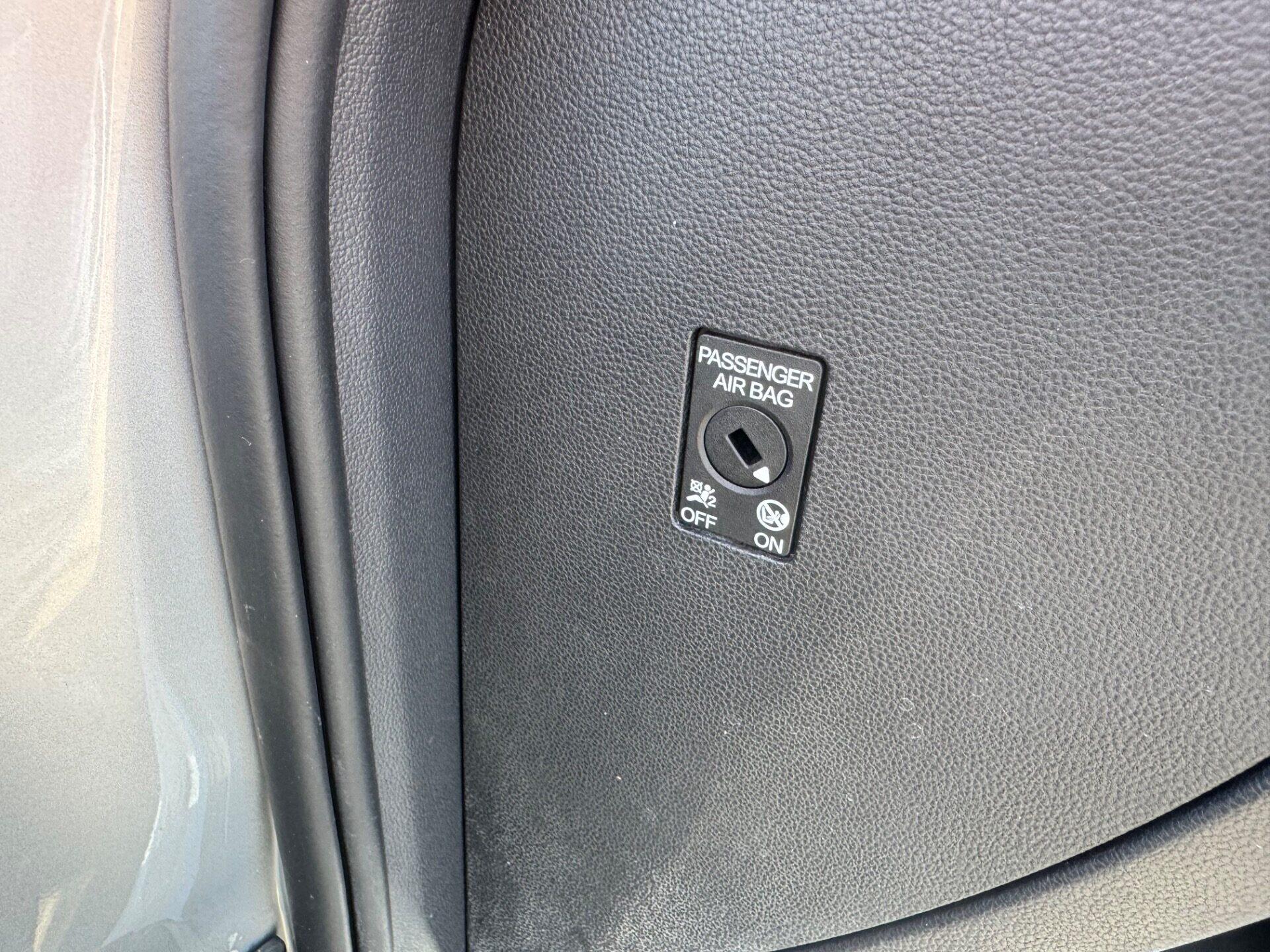 Volkswagen Passat view 42