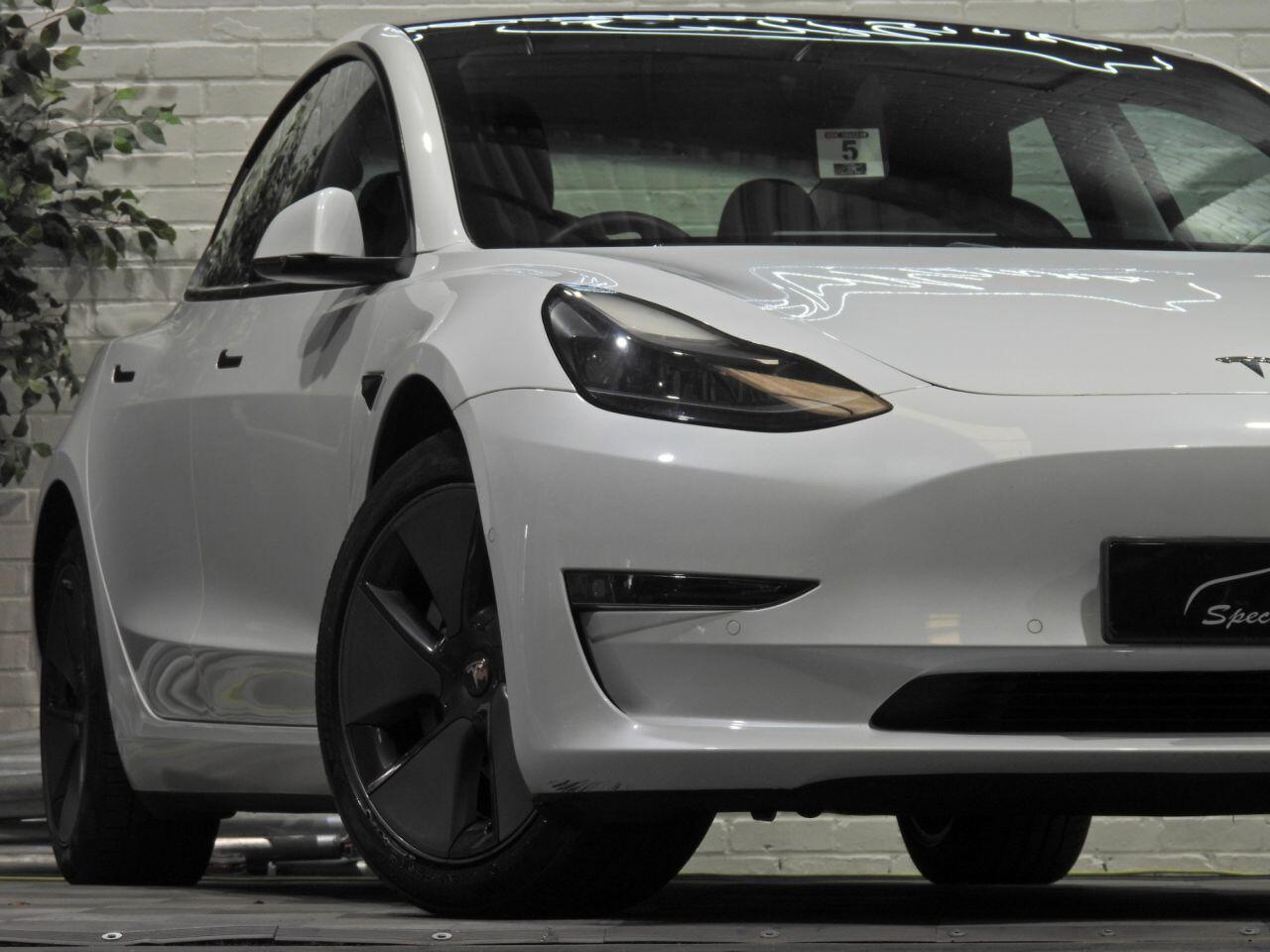 Tesla Model 3 view 3