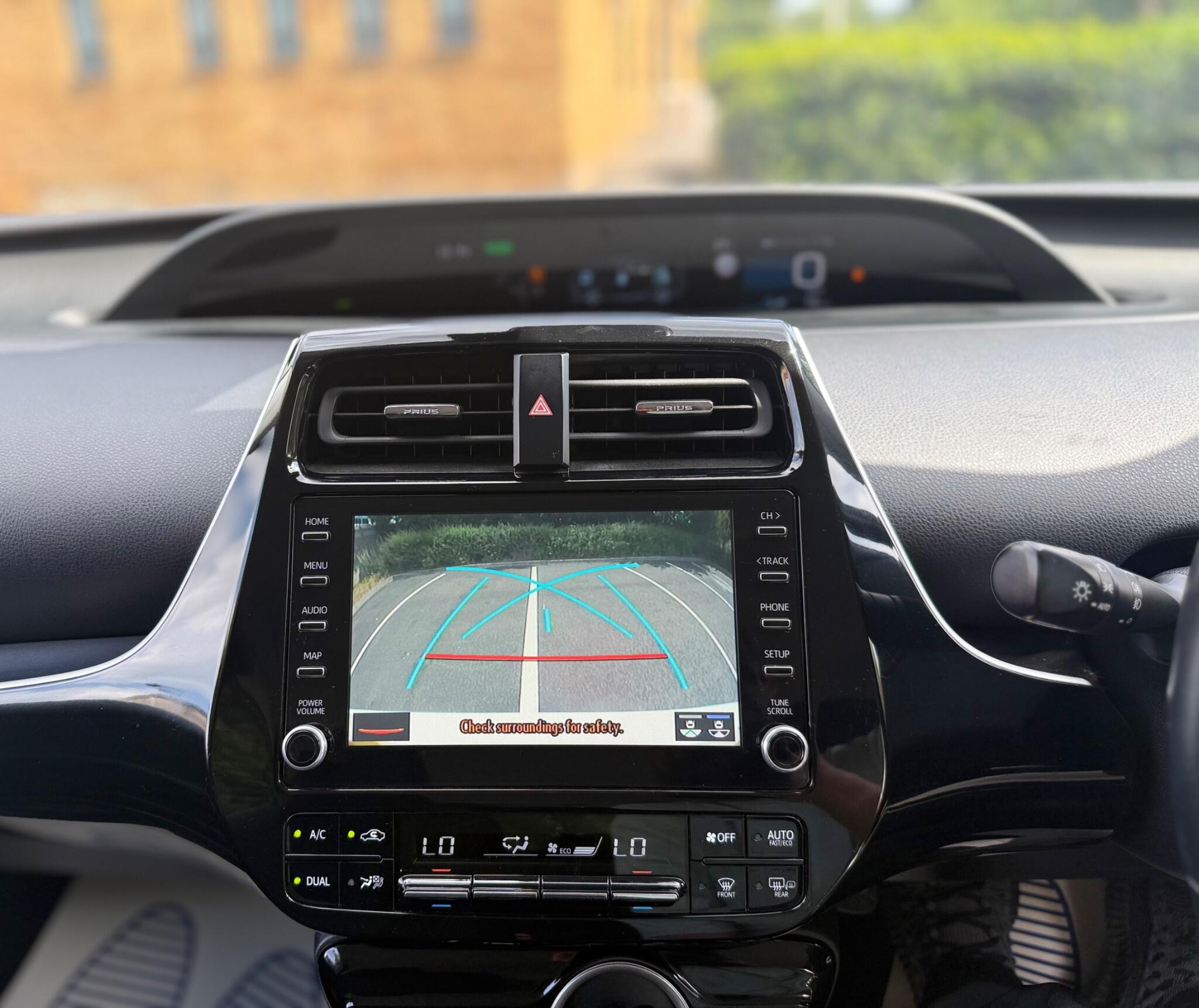 Toyota Prius view 27