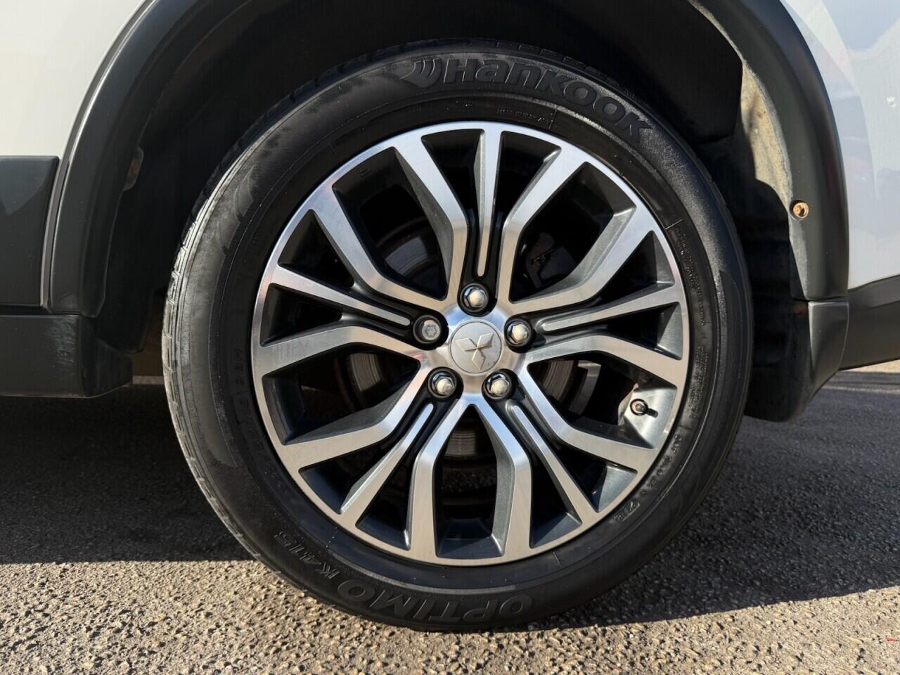 Mitsubishi Outlander view 46