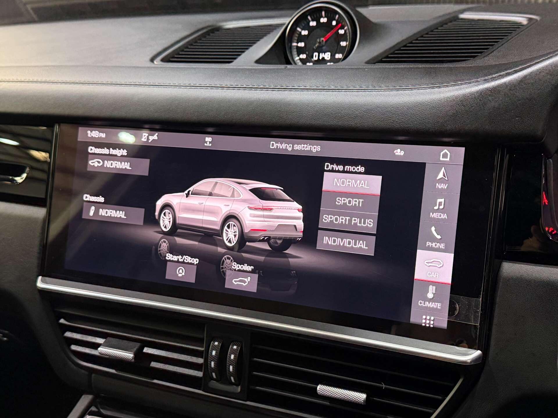 Porsche Cayenne view 54