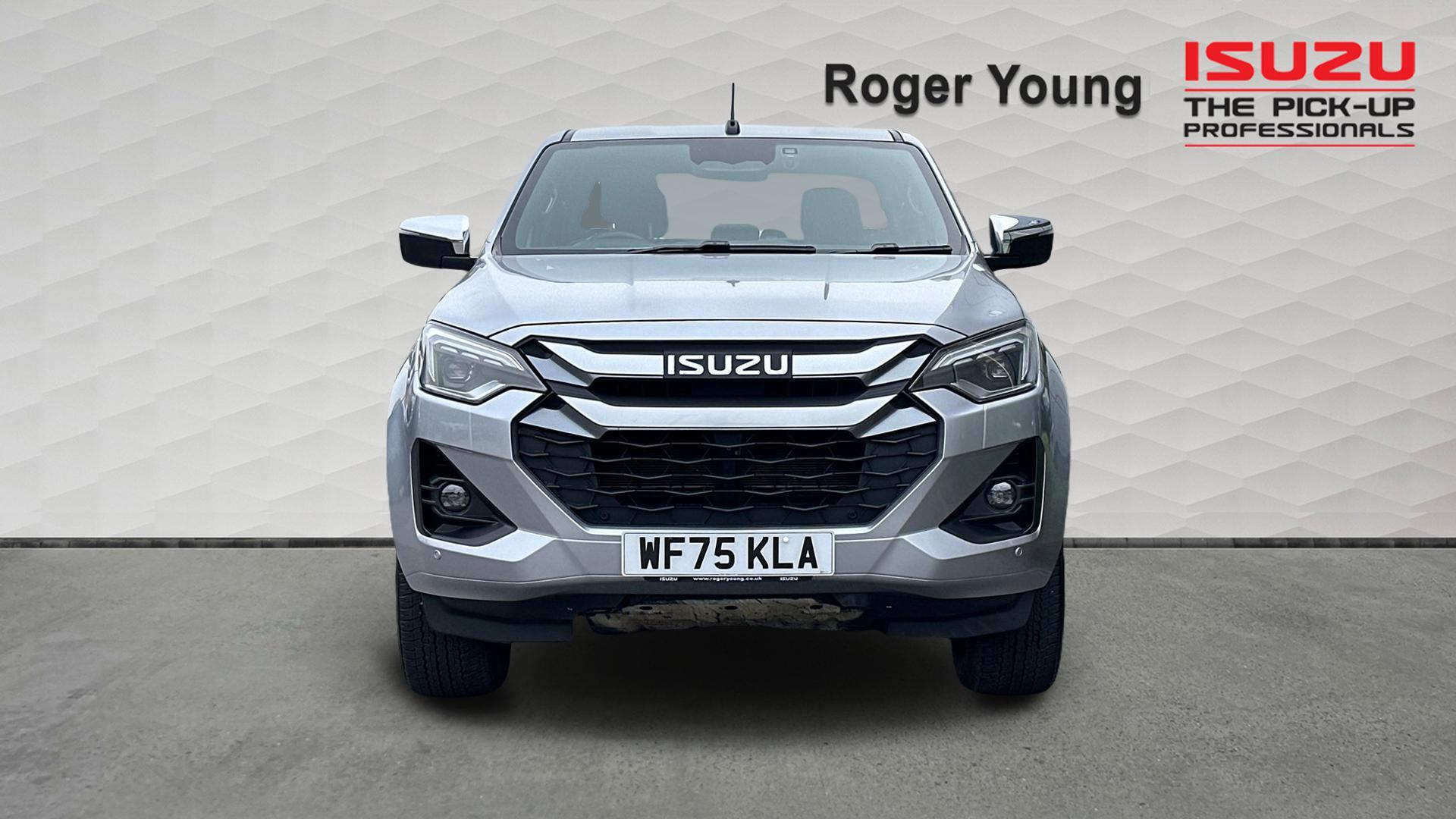 Isuzu D-Max view 7