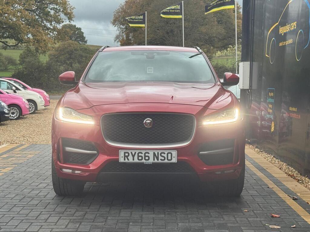 Jaguar F-Pace view 8