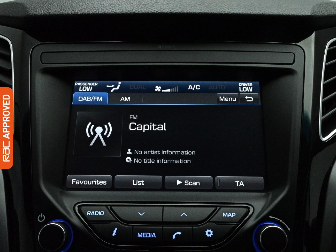 Hyundai I40 view 17
