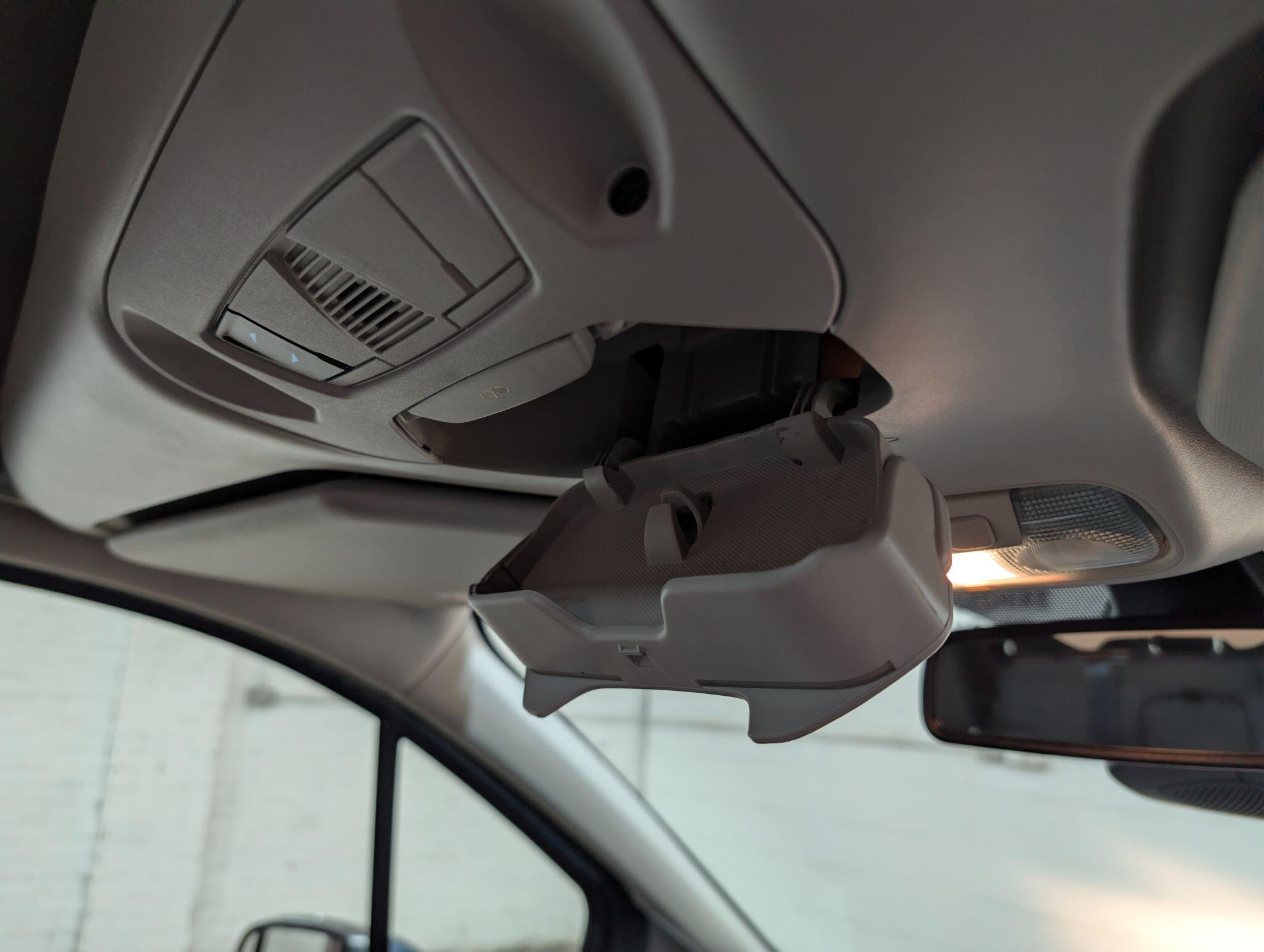 Ford Grand Tourneo Connect view 71