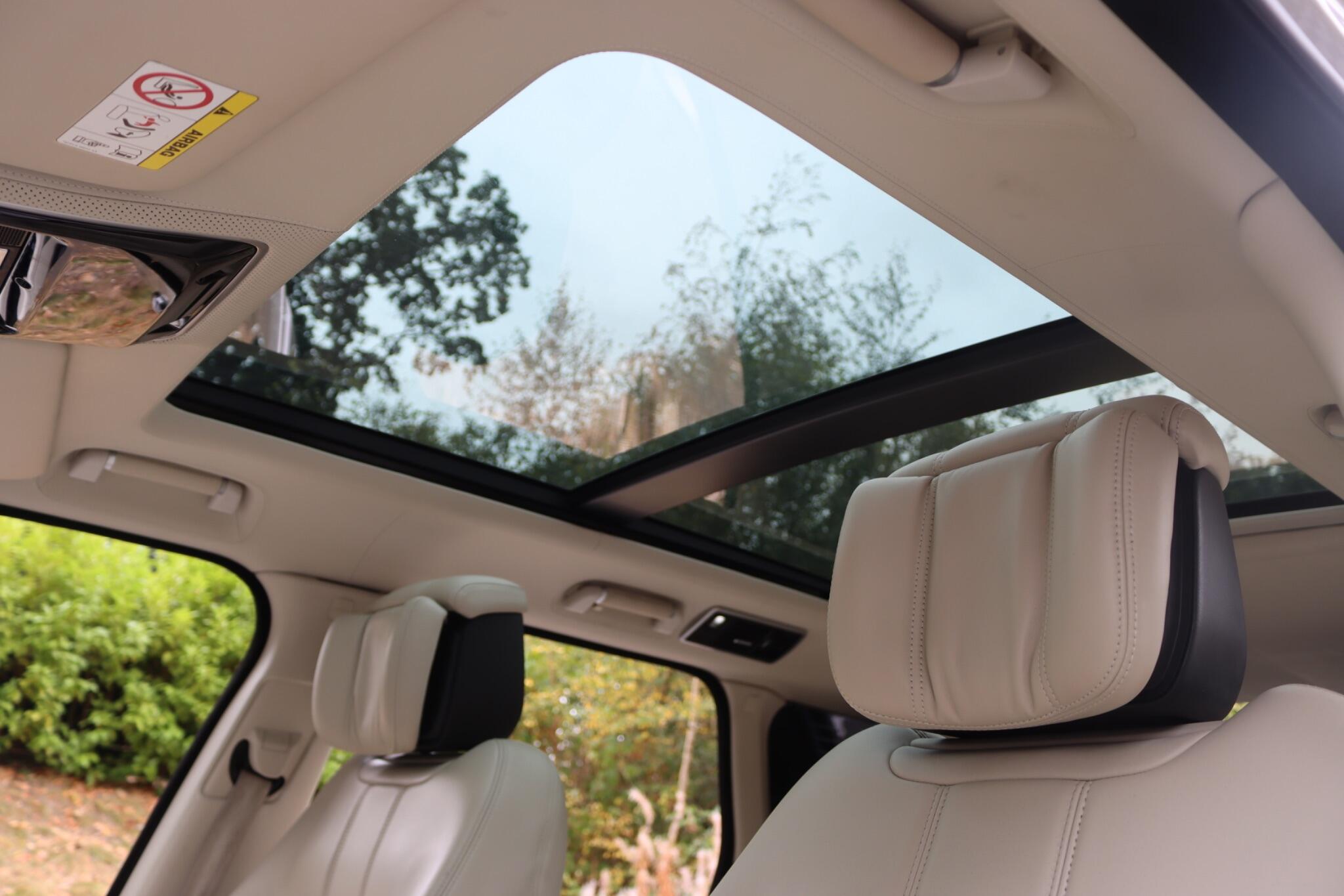 Land Rover Range Rover view 10