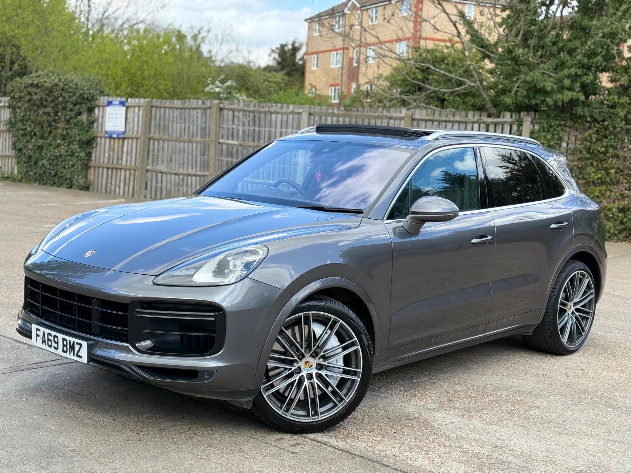 Porsche Cayenne view 5