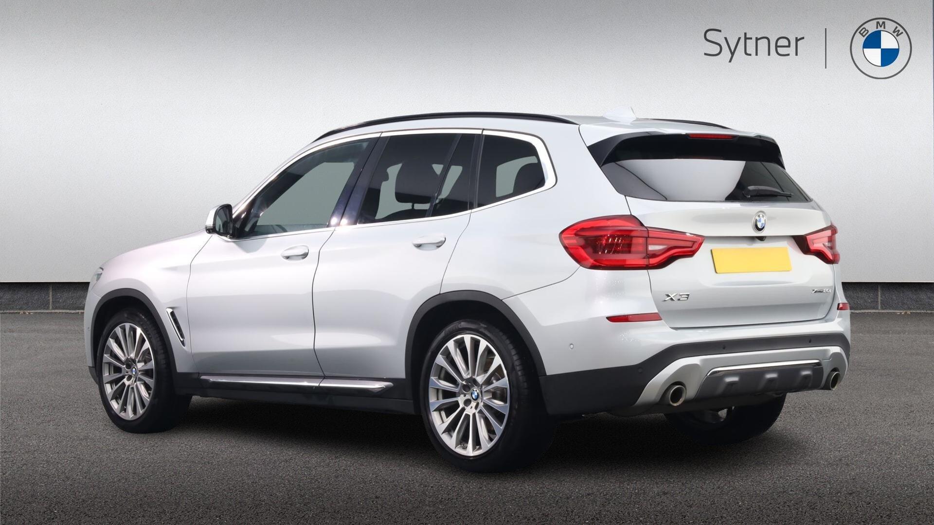 BMW X3 view 2