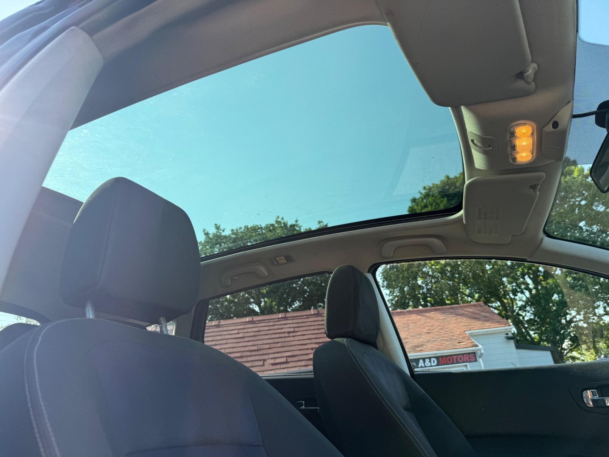 Nissan Qashqai+2 view 38