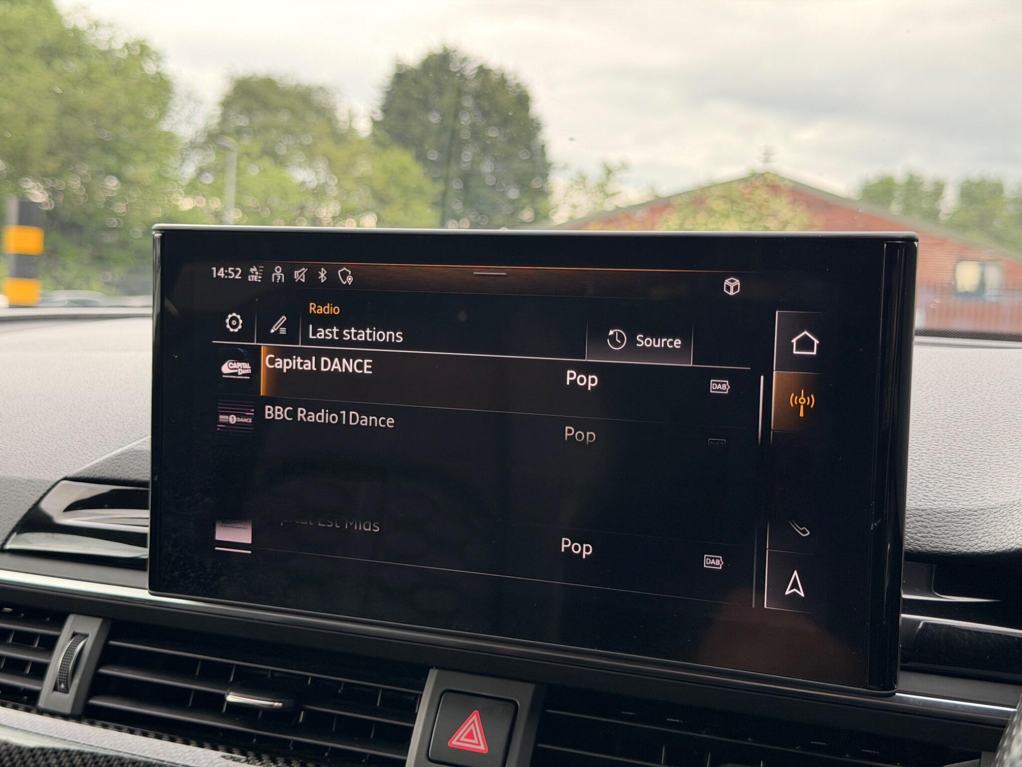 Audi RS4 view 46