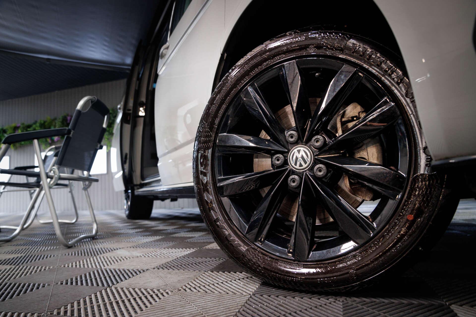 Volkswagen California view 35