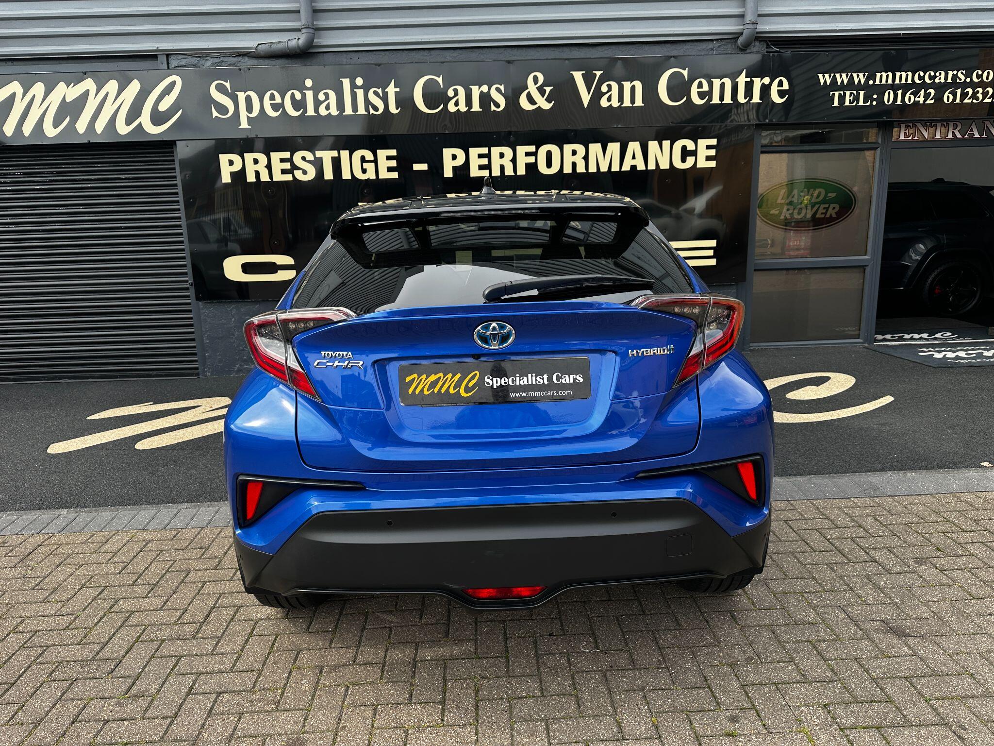 Toyota C-HR view 38