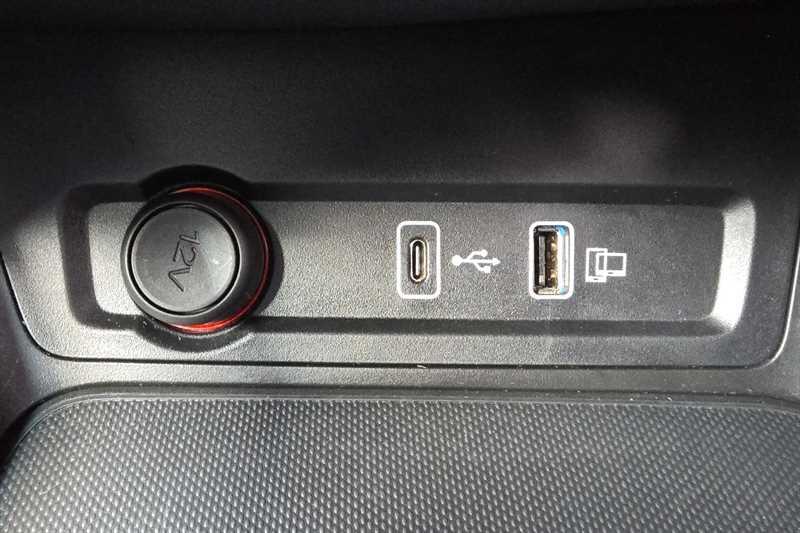 MG ZS view 36