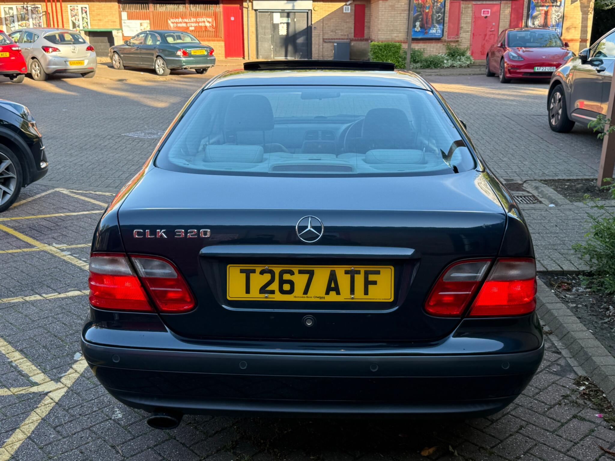 Mercedes-Benz CLK - Image 5