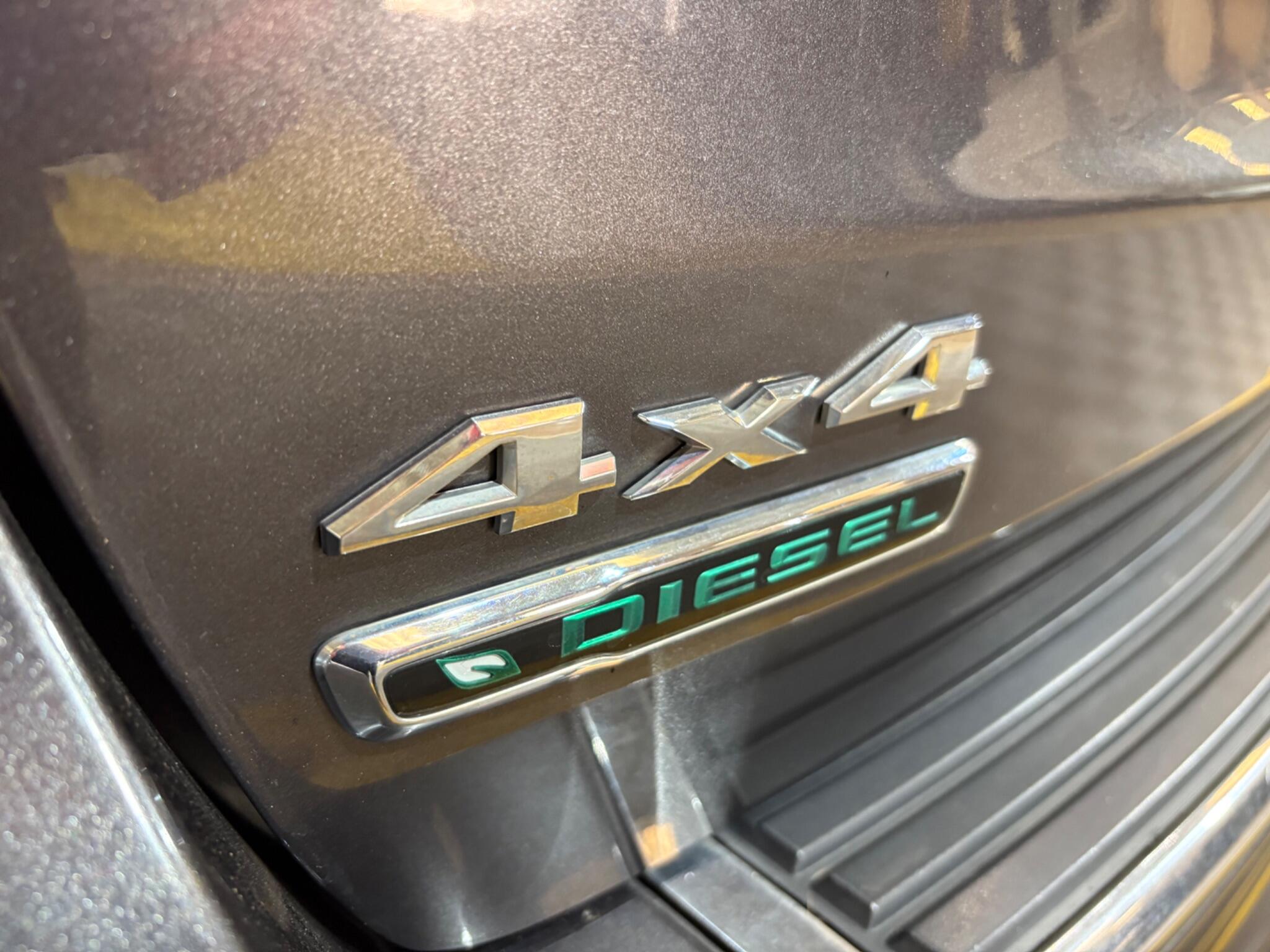 Jeep Grand Cherokee view 80