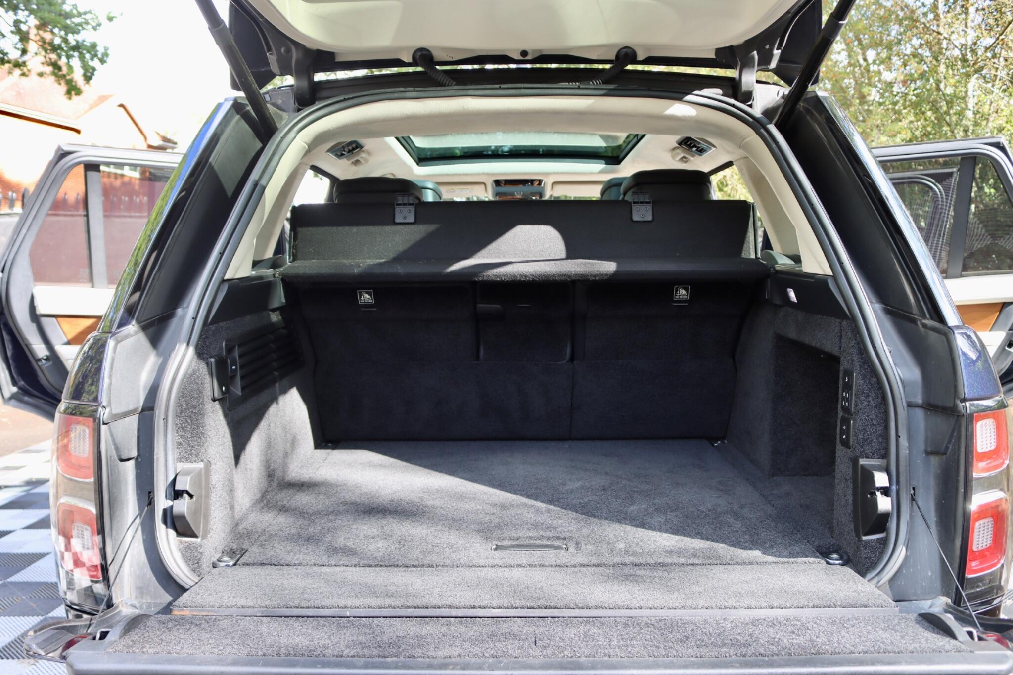 Land Rover Range Rover view 27