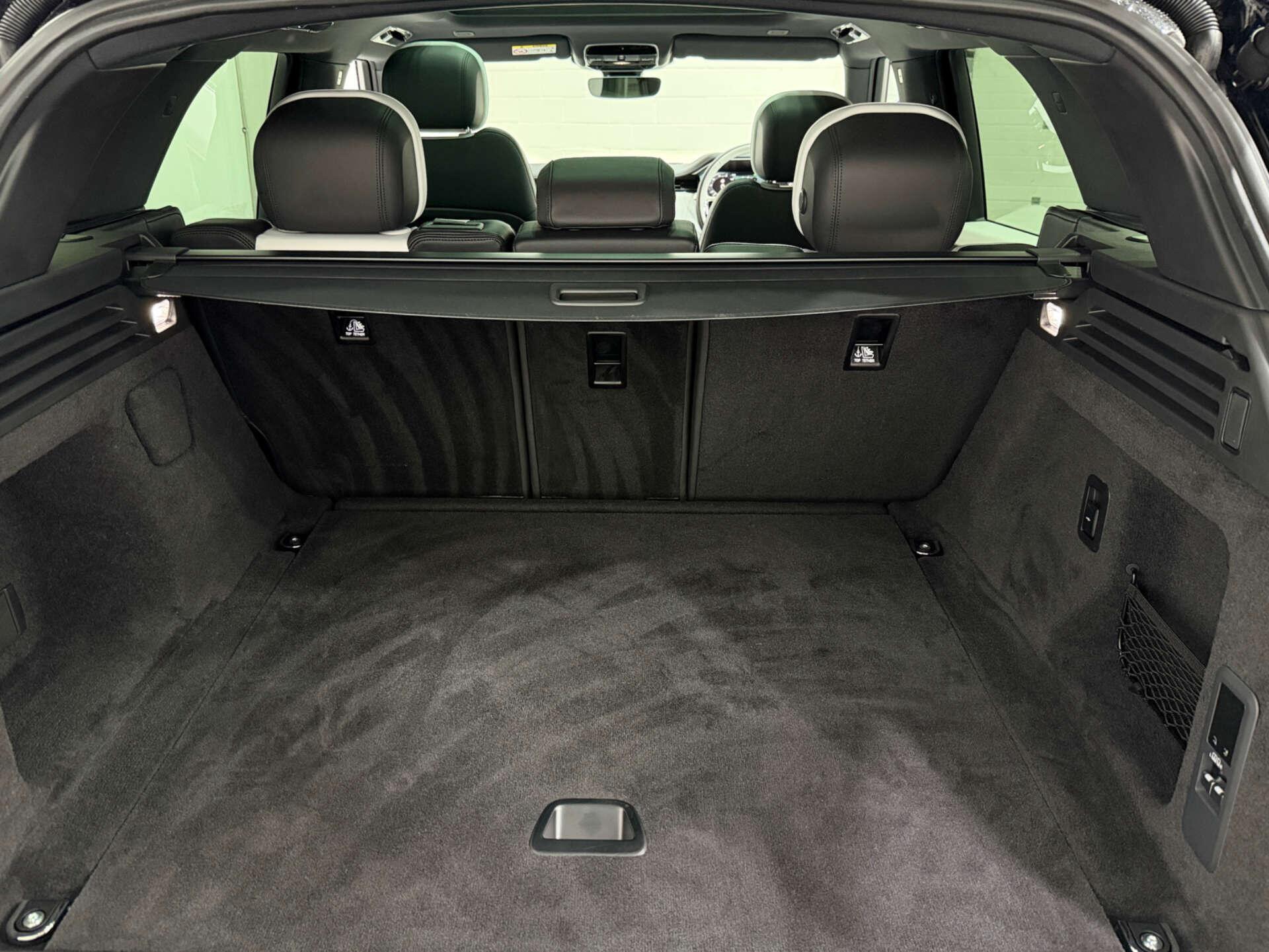Land Rover Range Rover Sport view 27