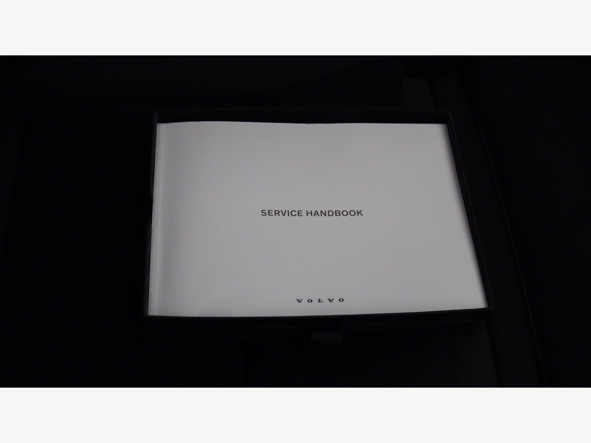 Volvo XC40 view 17