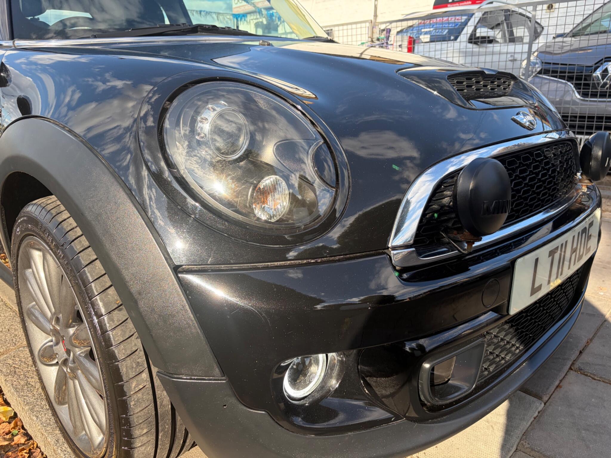 Mini Hatch view 16