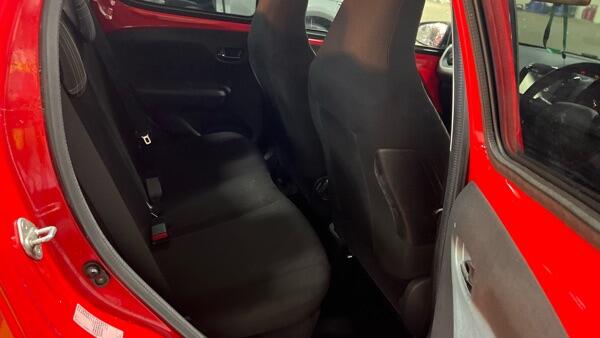 Peugeot 108 view 10