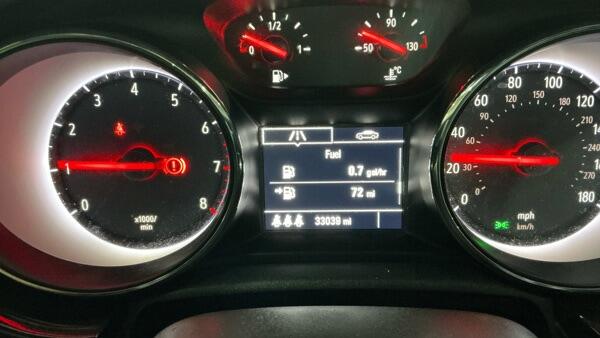 Vauxhall Astra view 9
