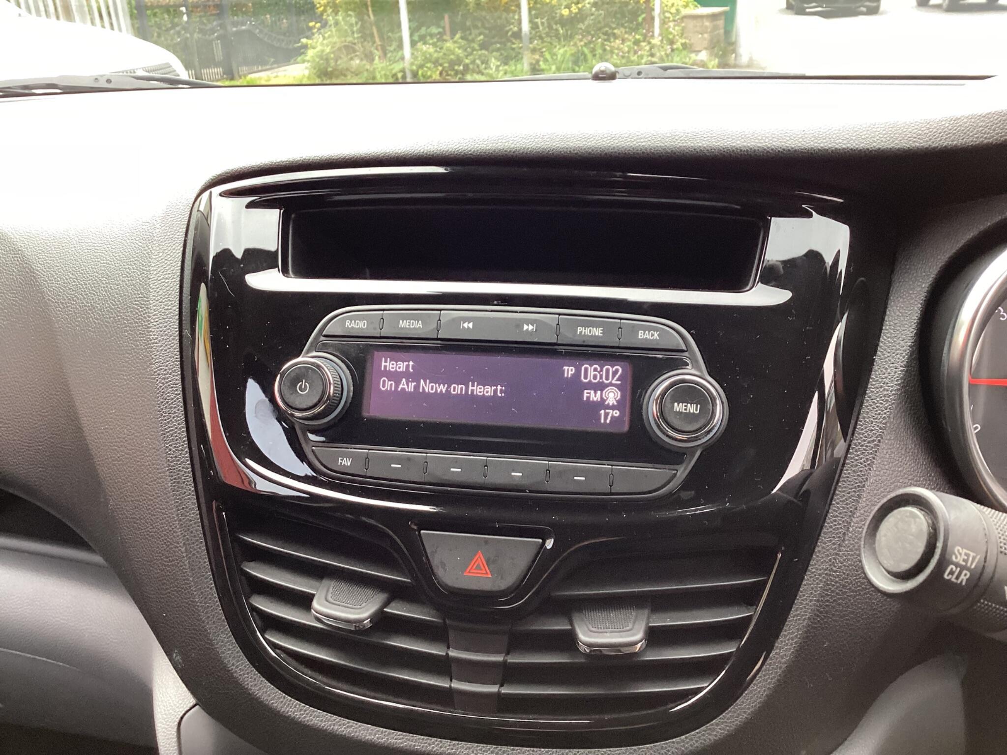 Vauxhall Viva view 18