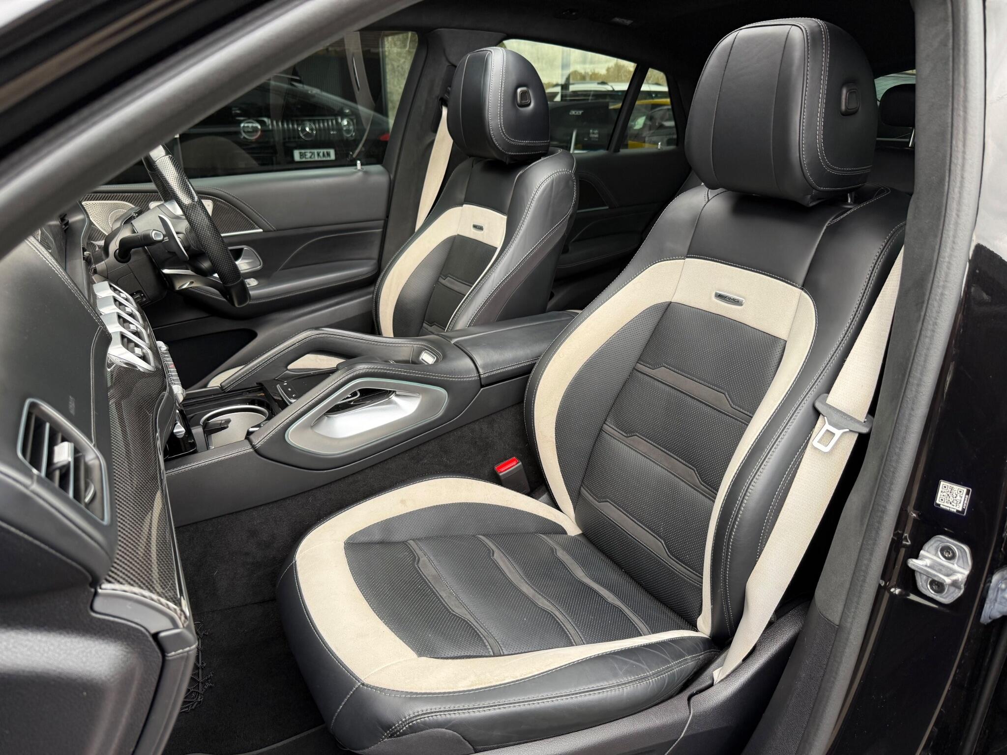 Mercedes-Benz GLE view 3