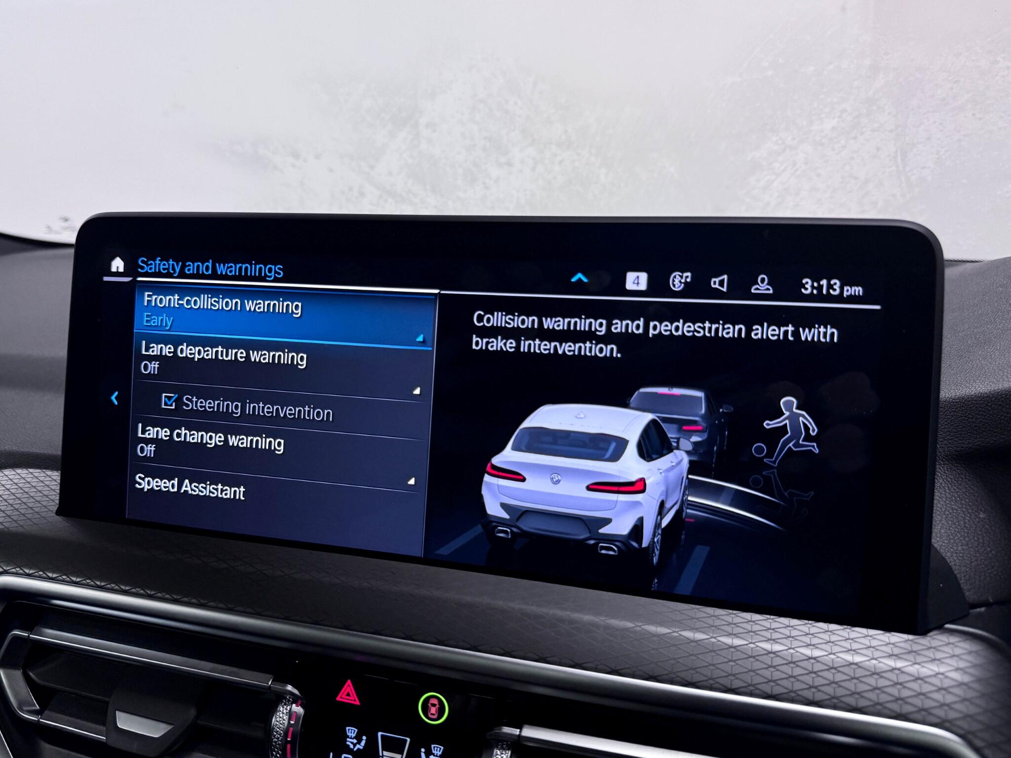 BMW X4 view 61