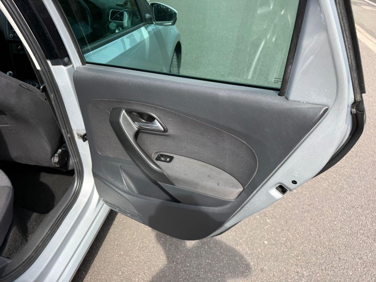 Volkswagen Polo view 43