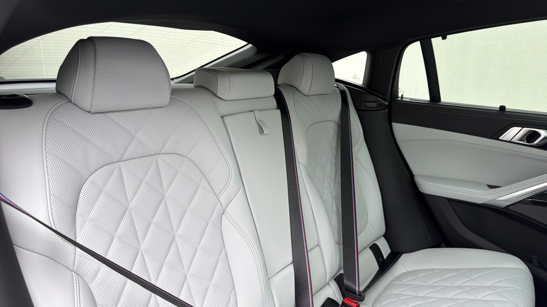 BMW X6 view 12